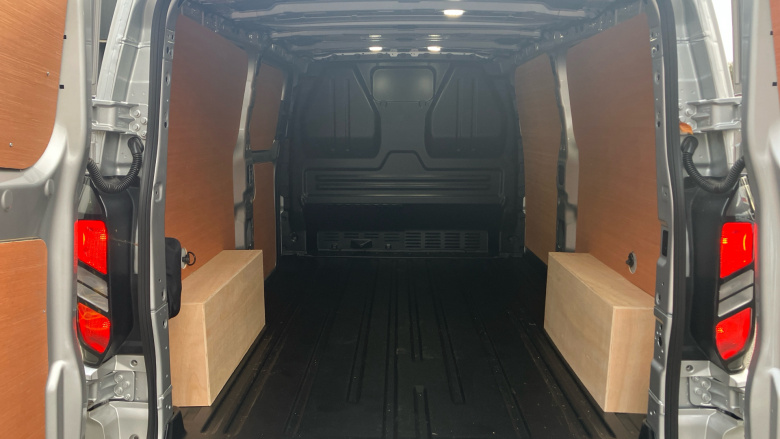 Ford Transit Custom 280 L2 Diesel Fwd 2.0 EcoBlue 136ps H1 Van Limited Auto